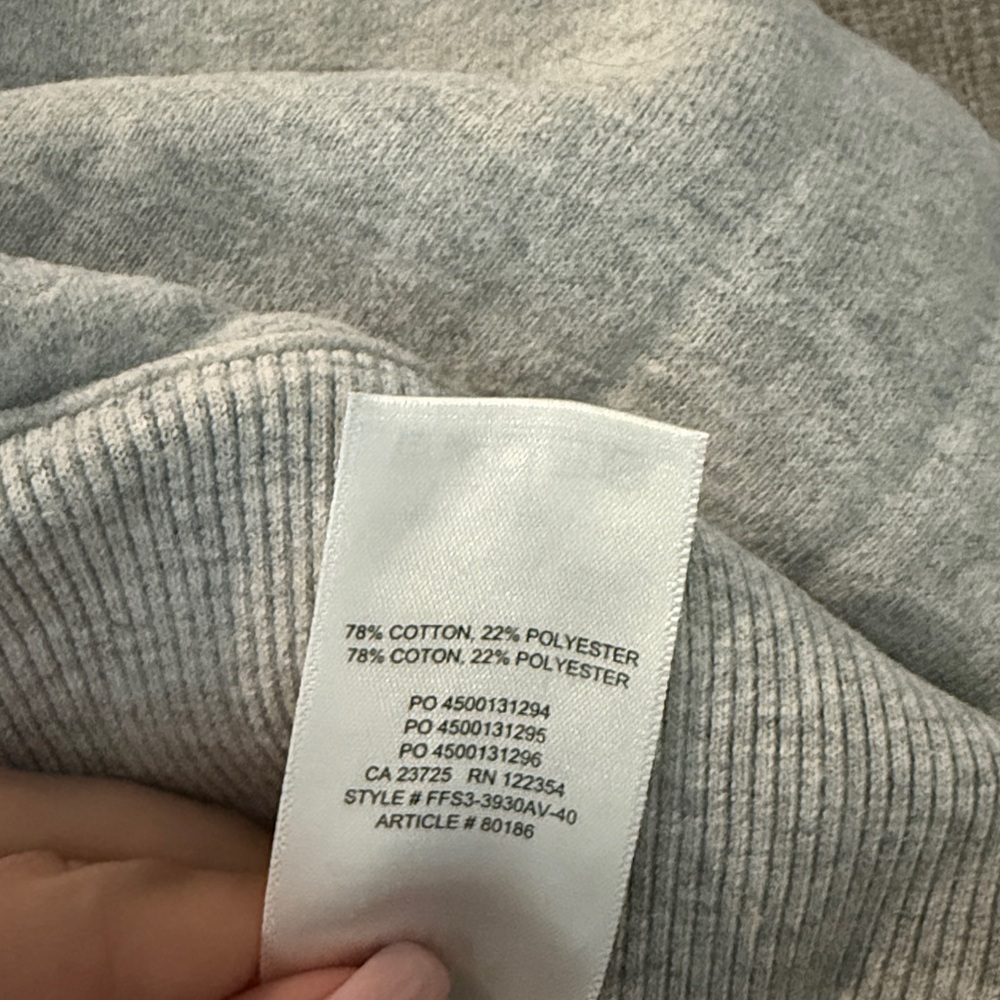 Aritzia grey crew neck - Picture 3 of 3
